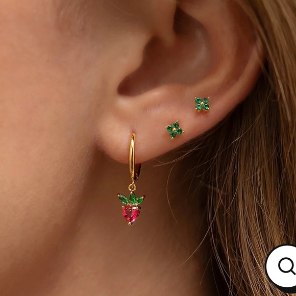 Gold Very Berry Strawberry Hoops Girls Crew - Picture 4 of 5